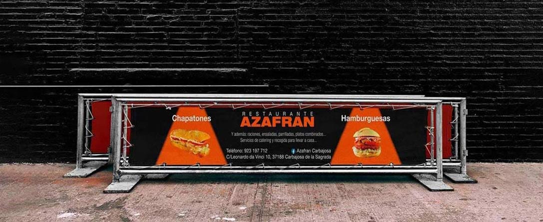 Valla publicitaria para un campo de fútbol