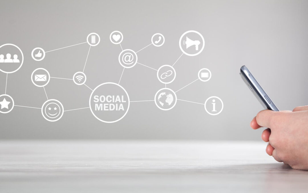 Canales de comunicación que existen con los clientes