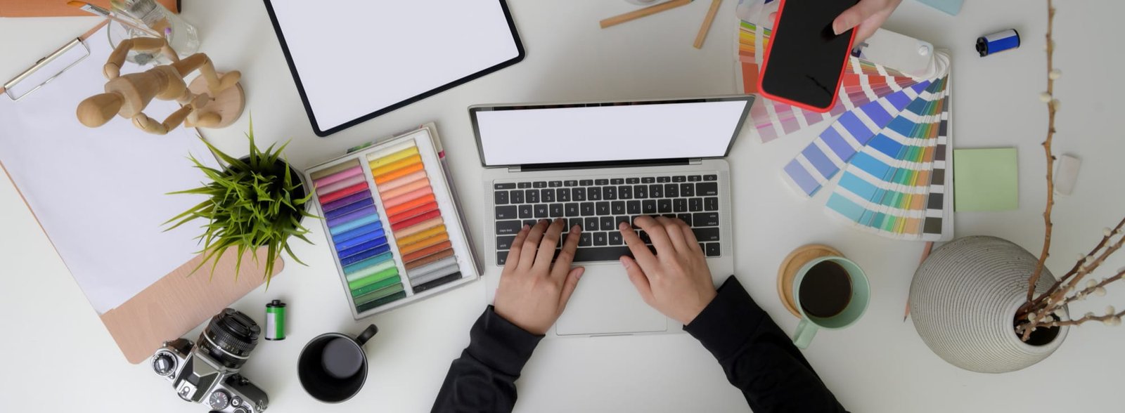 Por qué contratar un diseñador gráfico para tu negocio